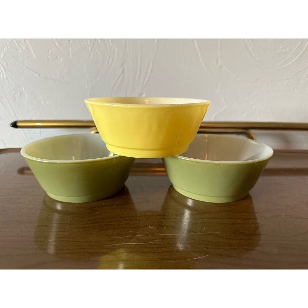 Vintage Fire King Cereal Bowls Set of 3 in Green and Yellow Milkglass